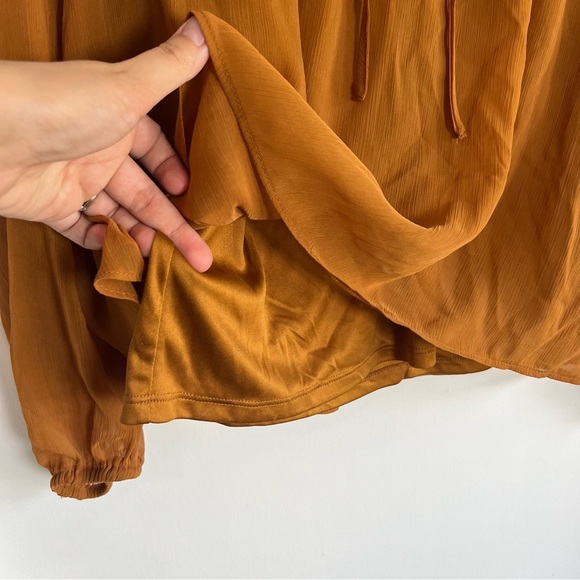 Simply Vera Burnt Orange Tie Neck Balloon Sleeve Shirred Blouse, Size Medium - Picture 5 of 9